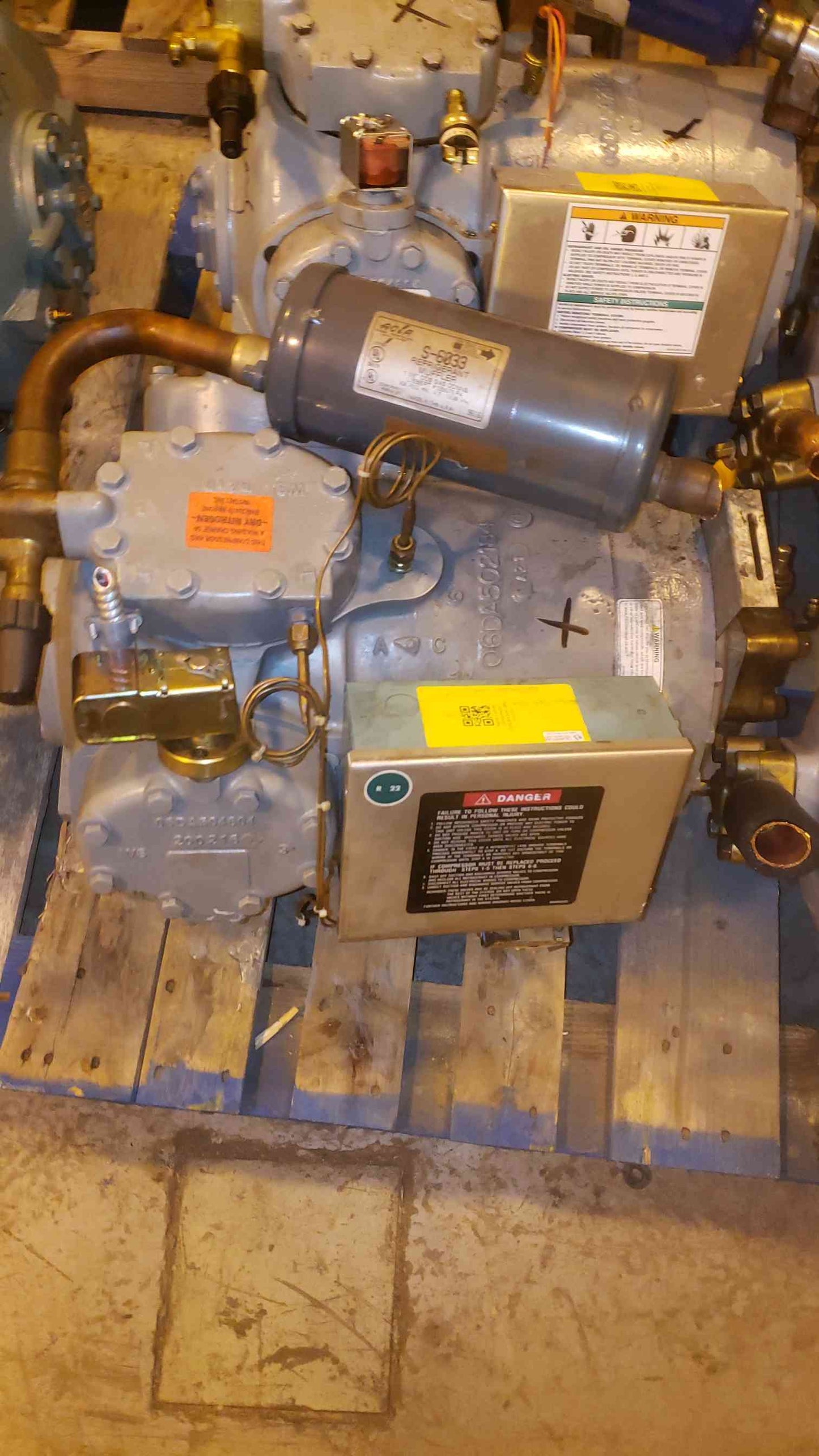 Carlyle Compressor F3282BA3600 10 HP 400/460V, 3-phase, 50/60Hz 3 Mast