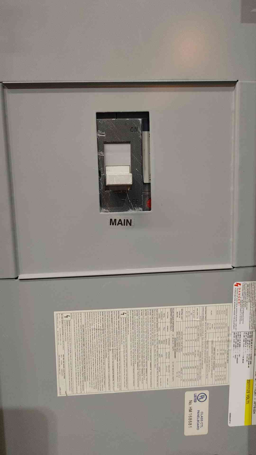 GE A-Series II 400A Panelboard 208Y/120V 3PH 42 Circuit 400 Amp Main 40x 20A Breaker