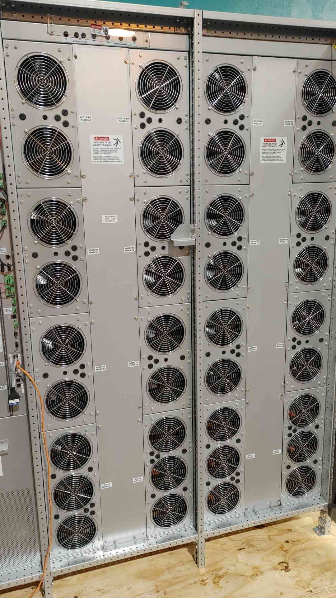 Liebert NX 400kVA 400kW 3 Phase Online Double Conversion UPS 480V 38SA400AAAVA685