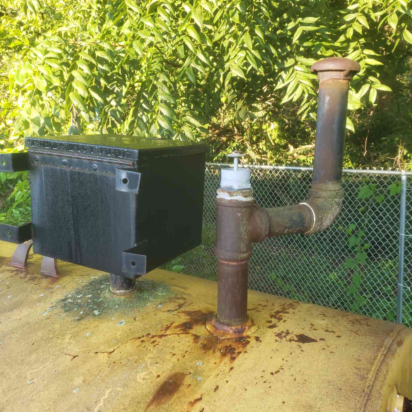 Industrial Diesel Generator Subbase Fuel Tank Double Wall Dike Containment Basin
