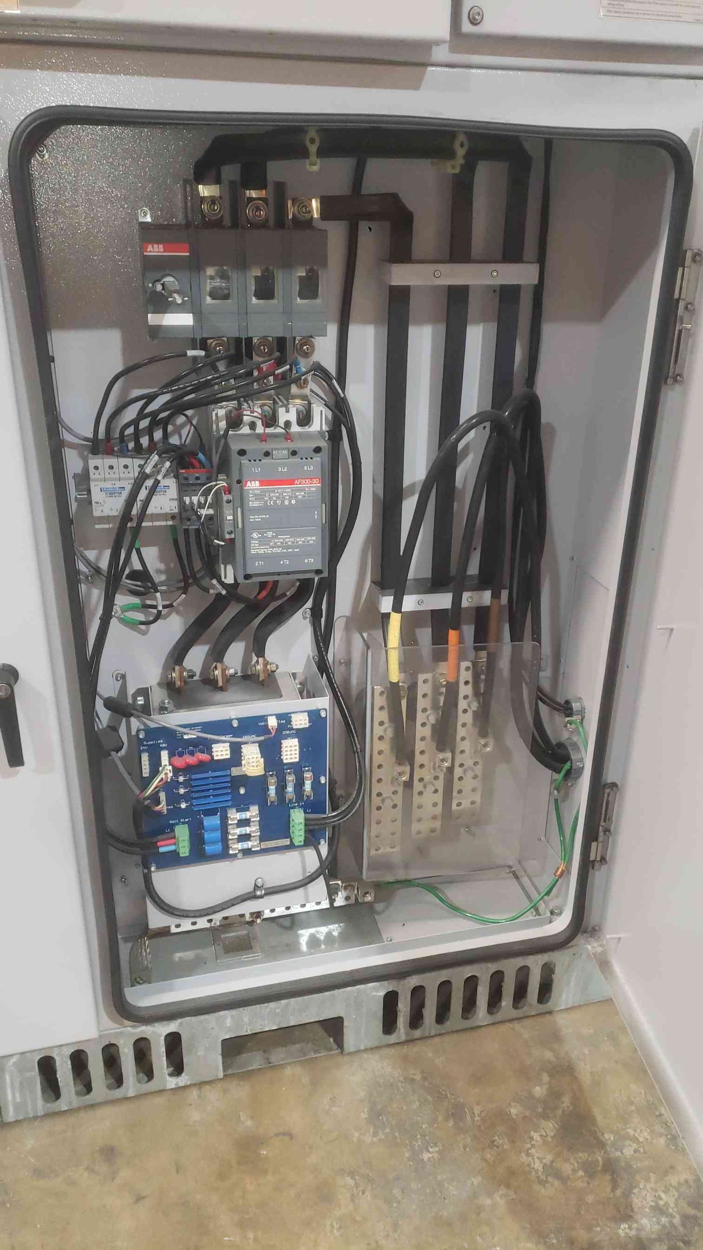 PVPowered PVP100kW Commercial Solar Inverter 100kW 480V 3PH Grid-Tie Advanced Energy