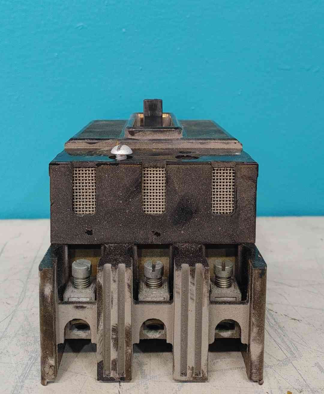 Westinghouse AB De-Ion 225A 3 Pole Circuit Breaker 600V J Frame J3225 J3225W