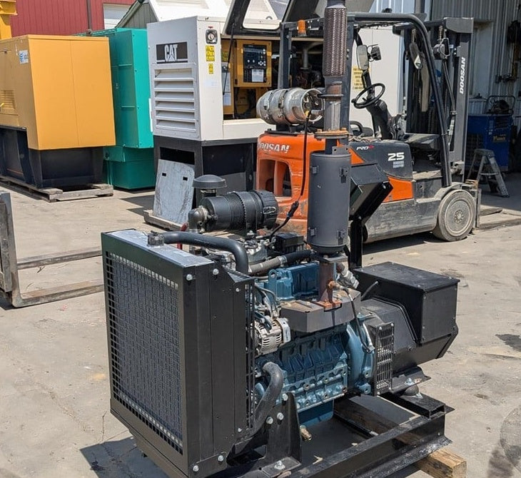 2015 CGG Kubota 25 kW Natural Gas LP Gaseous Generator Open Skid 2709 Hrs - GTCH1018