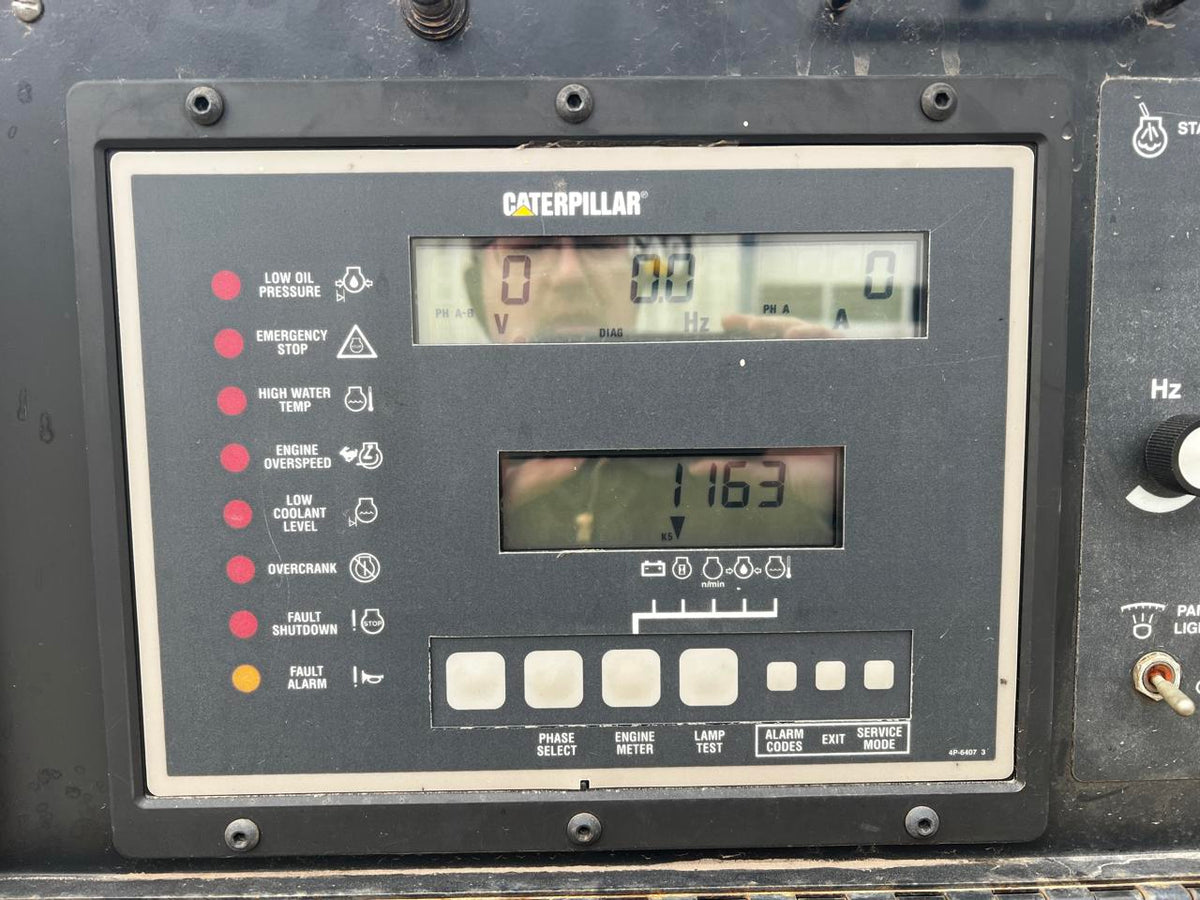 900 kW Caterpillar 3508 Gen Set, Open Skid, 1163 Hours, Diesel, With Breaker, Year – 1995