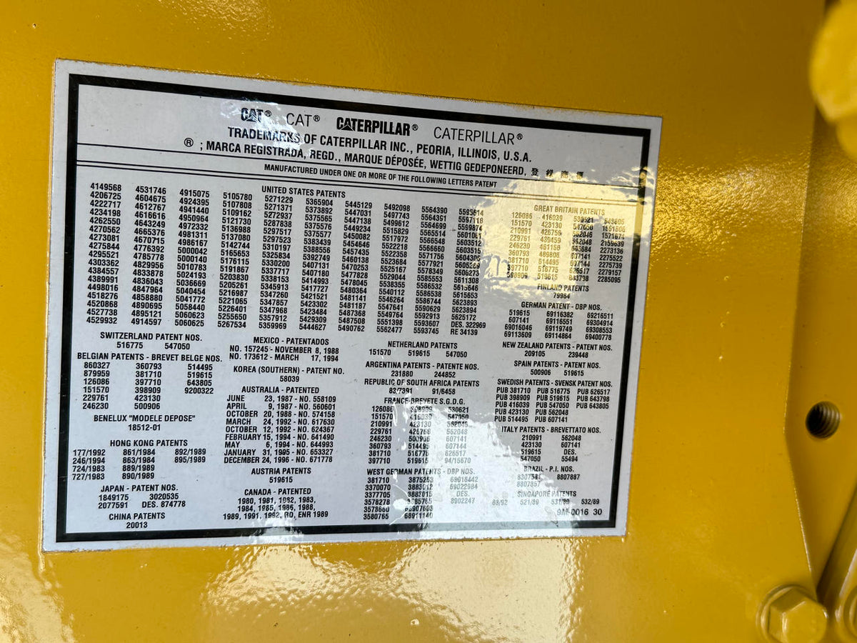 3512B CAT Industrial Engine Take Out of Genset 750 Hours since new DSLP1296