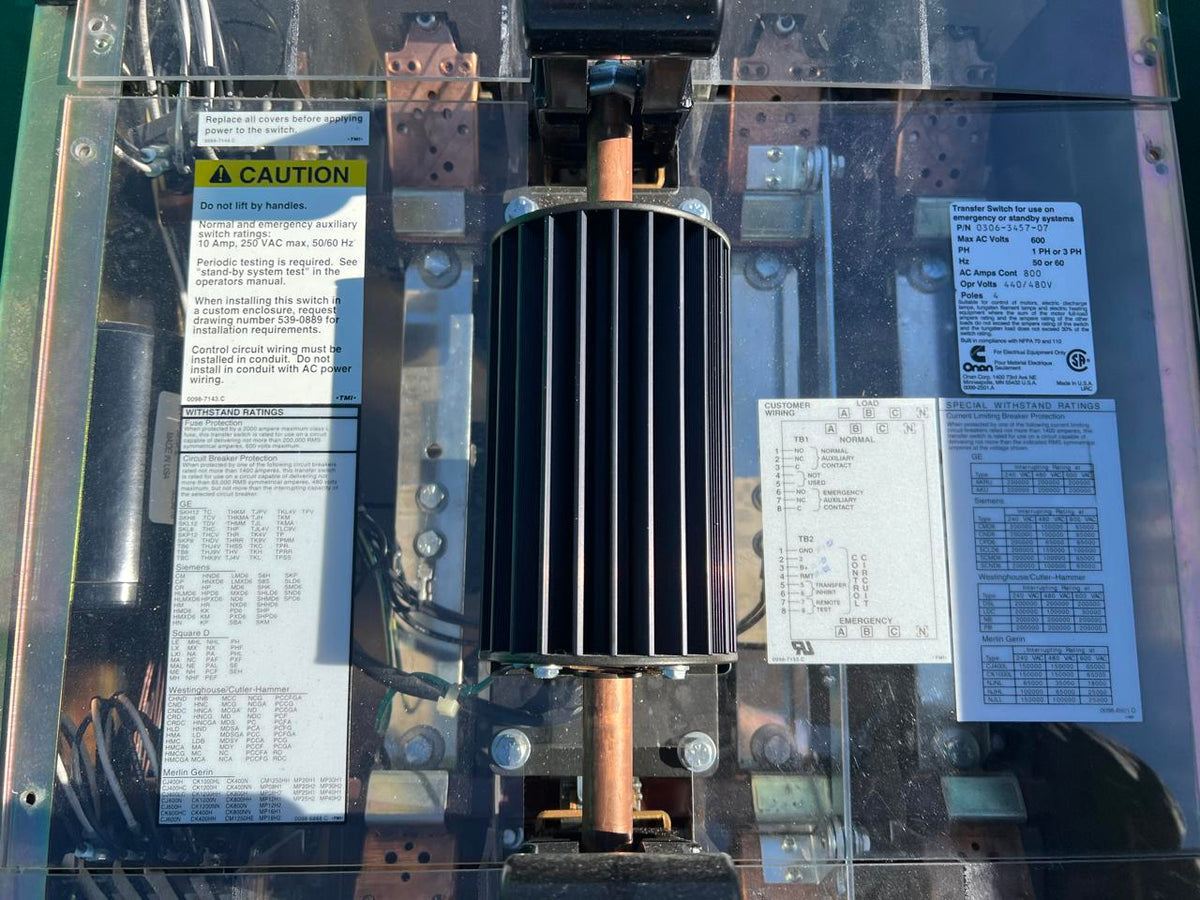 Onan/Cummins Automatic Transfer Switch, 800 A, Nema 1 Enclosure