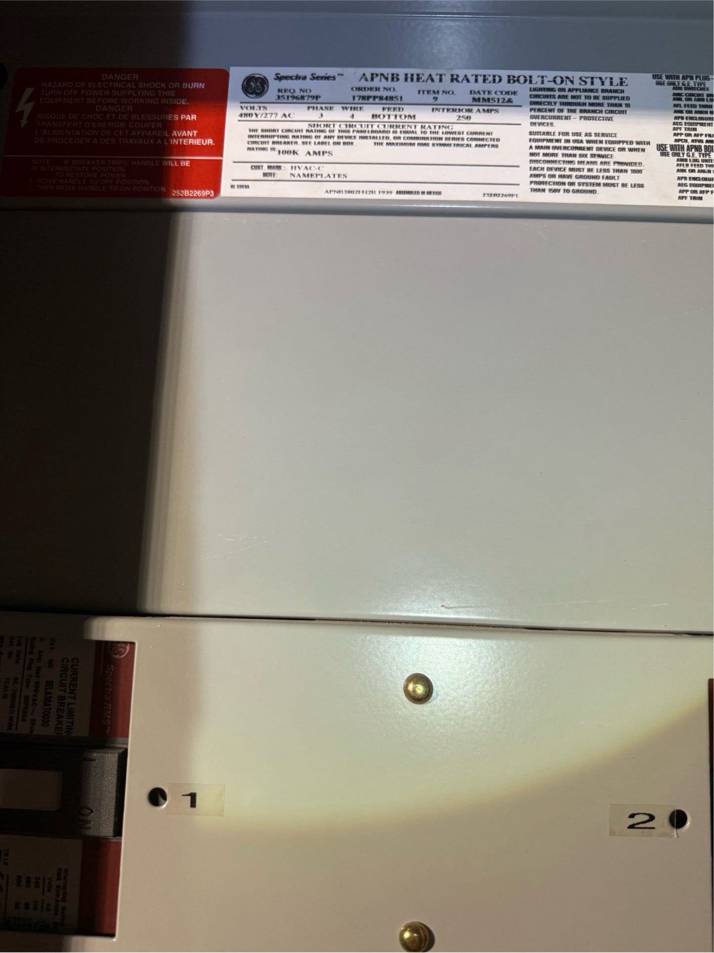 GE Spectra Series 250A Panelboard 480/277v 12x Breaker Distribution