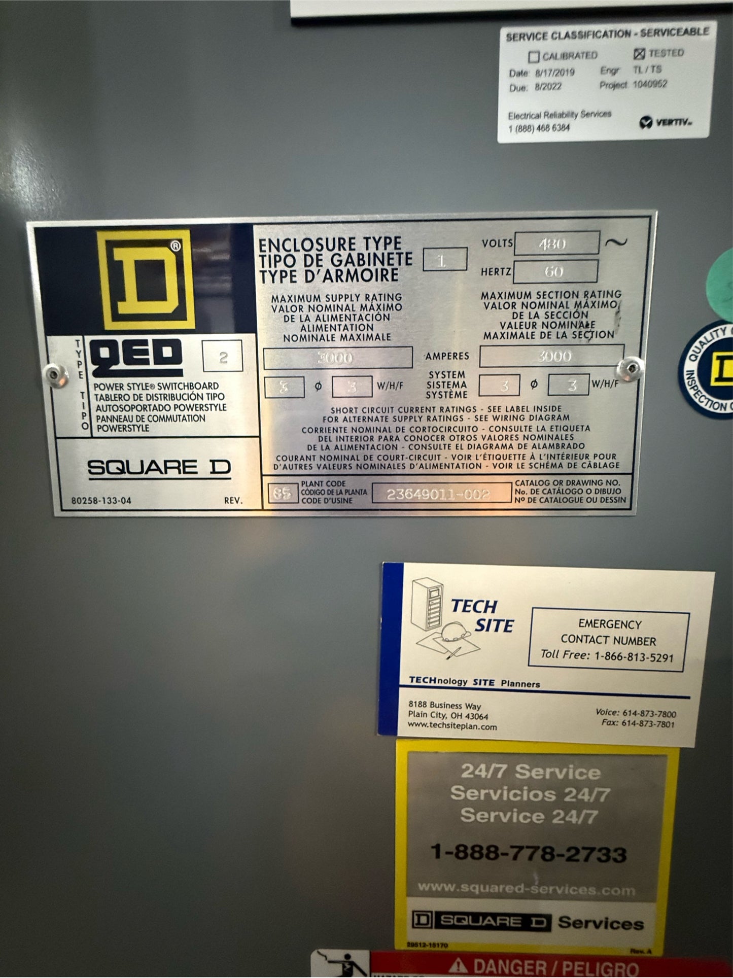 3000A Square D QED 4 Section Switchgear Lineup 480V 27 Breakers