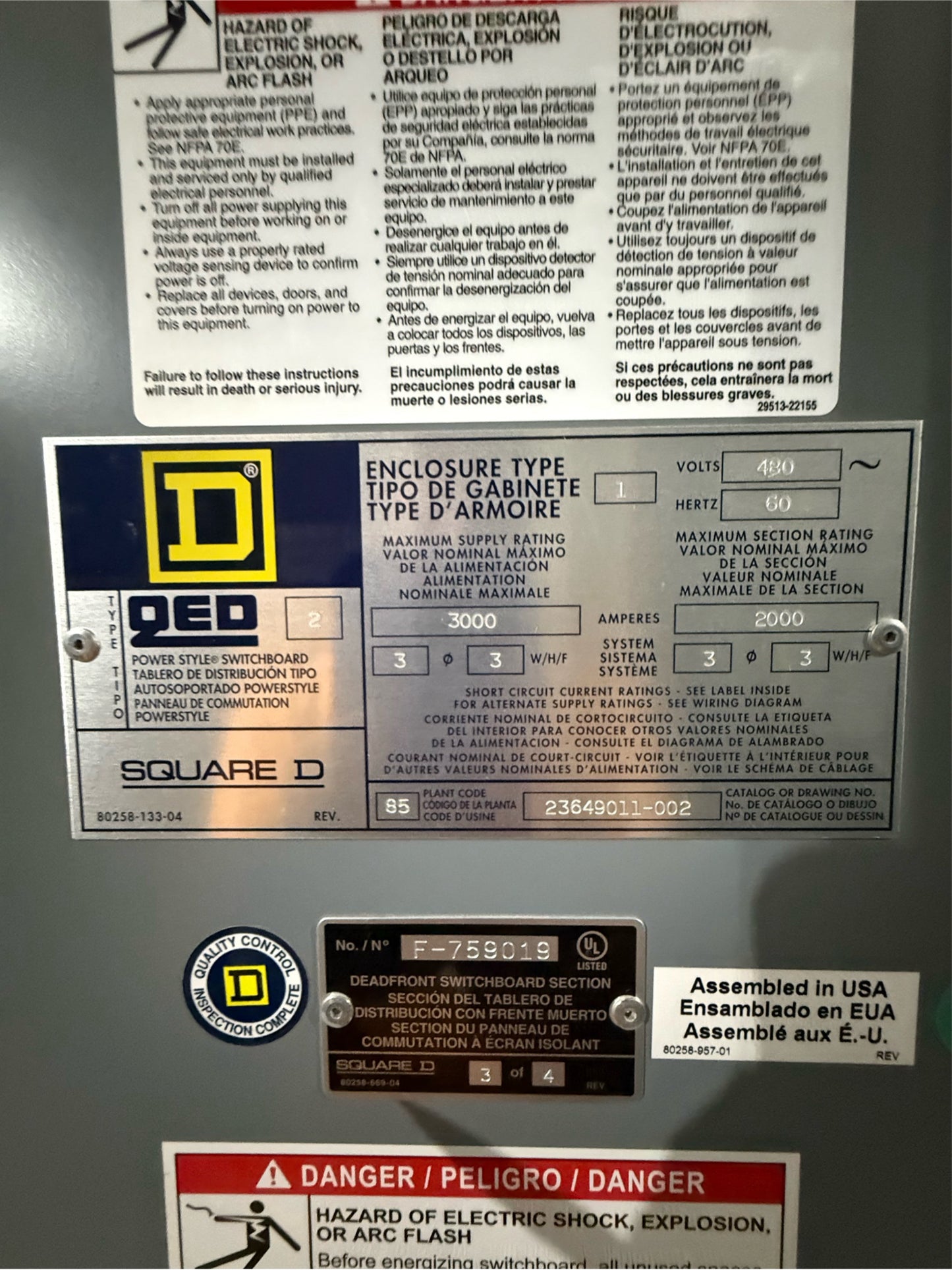 3000A Square D QED 4 Section Switchgear Lineup 480V 27 Breakers