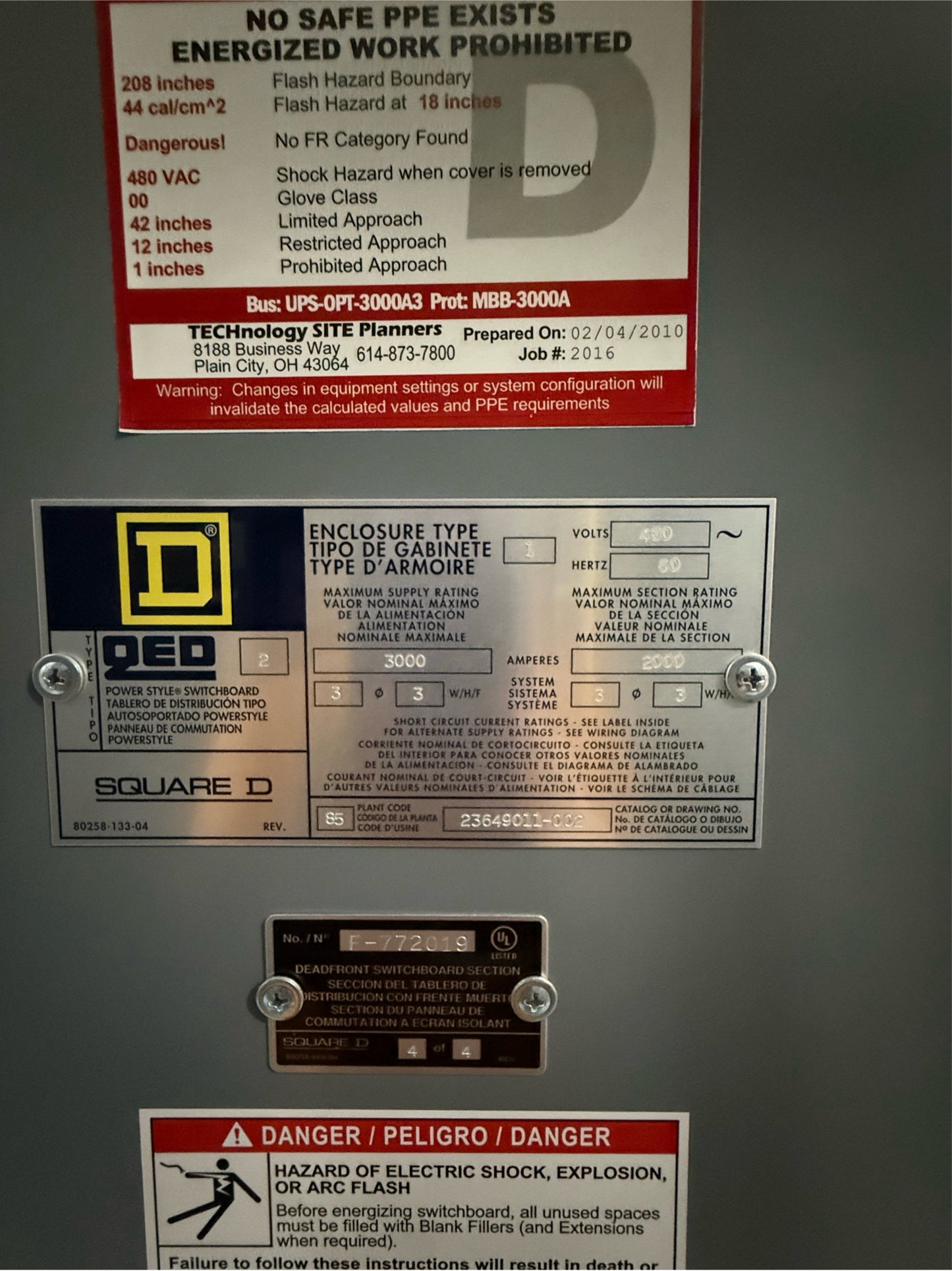 3000A Square D QED 4 Section Switchgear Lineup 480V 27 Breakers
