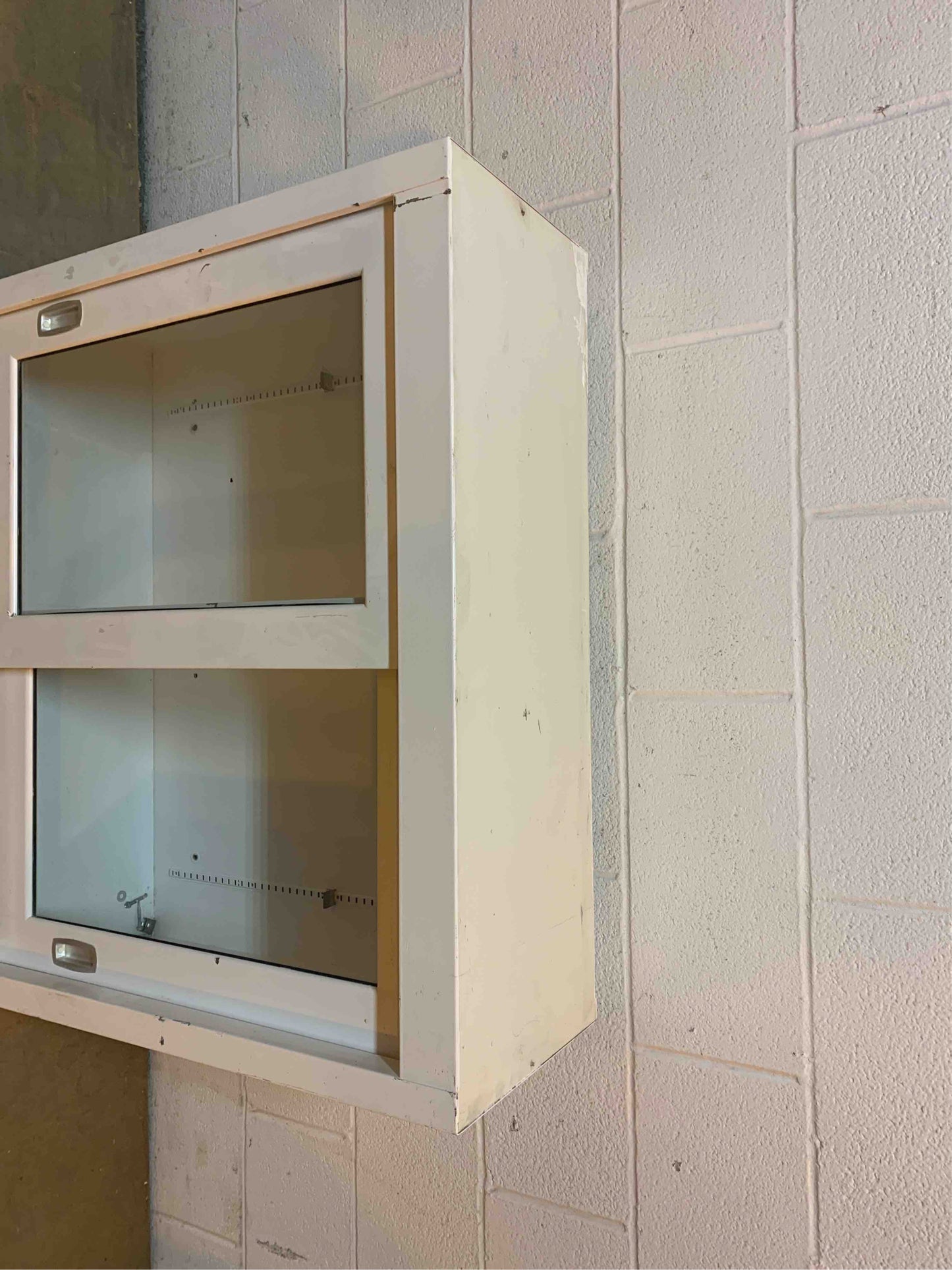 35" Recessed Overhead Cabinet (Q16592)(Q16592)