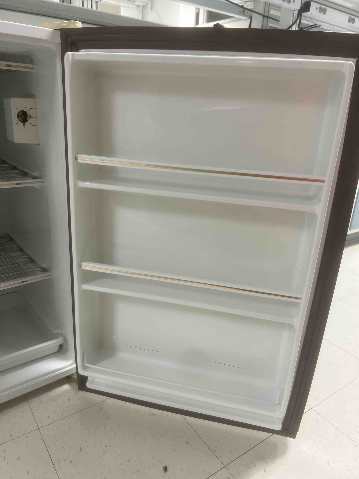 Undercounter White Lab Freezer Westinghouse Tested -2(5383AA)