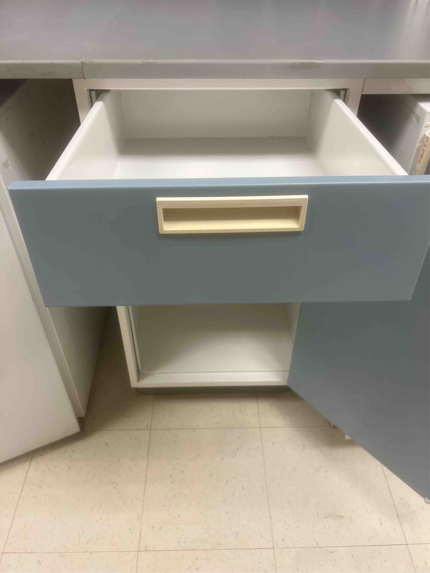 Fisher Hamilton 18" Mix Cabinet 5384AA(5384AA)