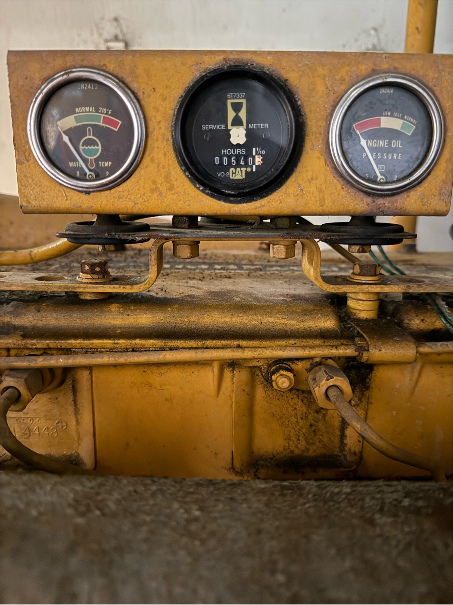 300KW Caterpillar KATO Diesel Generator SN69394 540Hrs(SKU: 110420)
