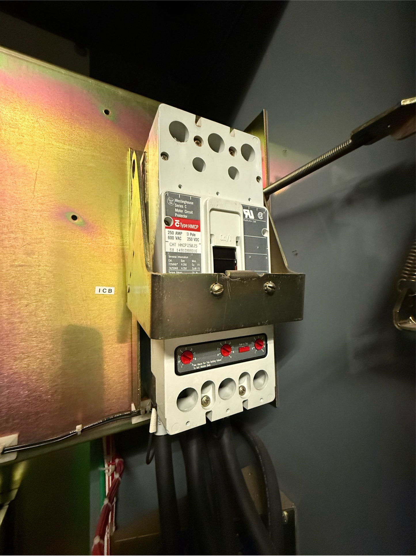 Allen-Bradley Bulletin 1336 AC Drive 156A 460V MCC