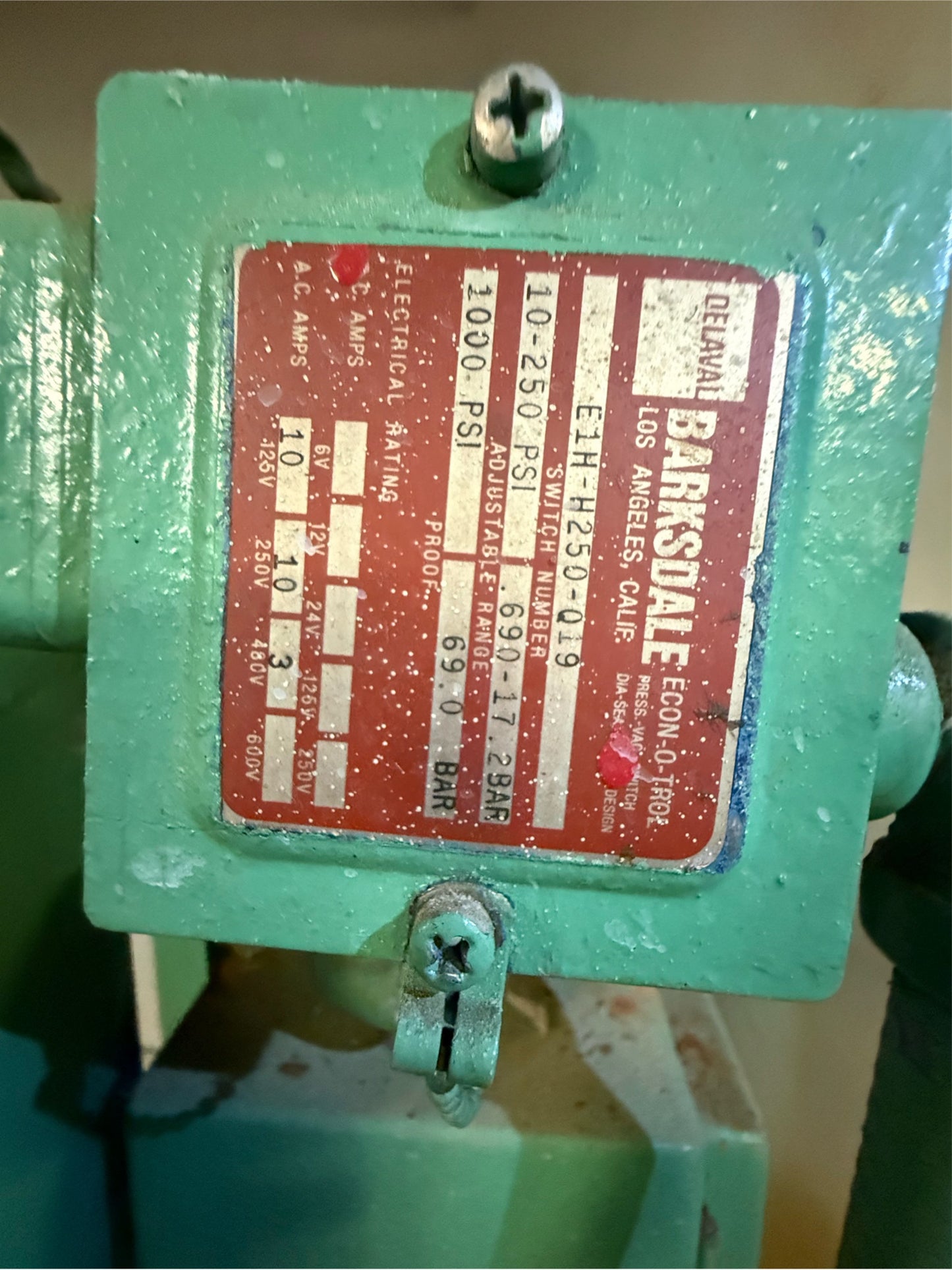 Ingersoll-Rand Compressed Air Dryer 115V .6A 1PH PS210FH4SDP (SKU: 110512)