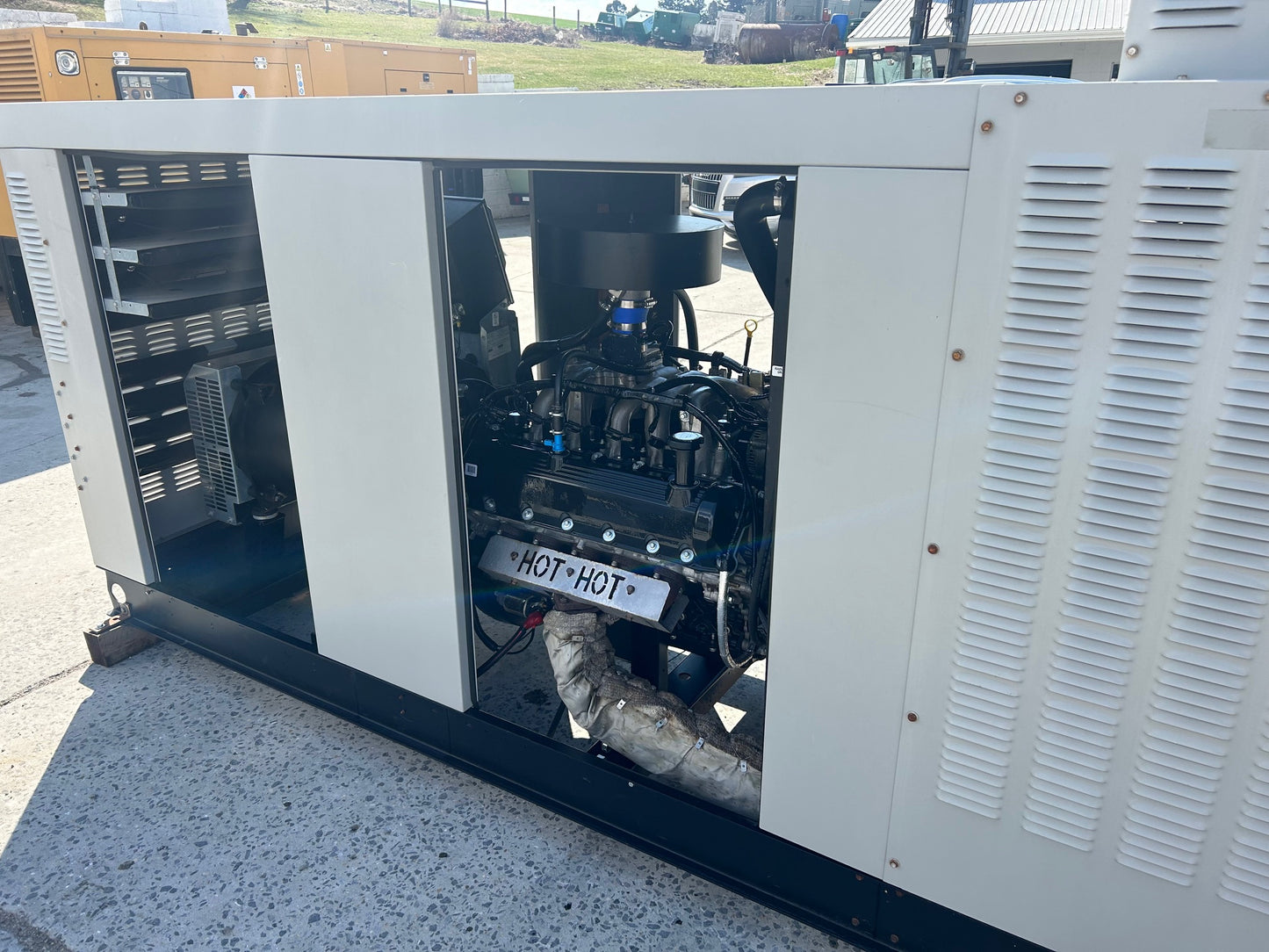 100KW Generac ST1006 NG/LP Generator 1ph 120/240V 89Hrs 2010