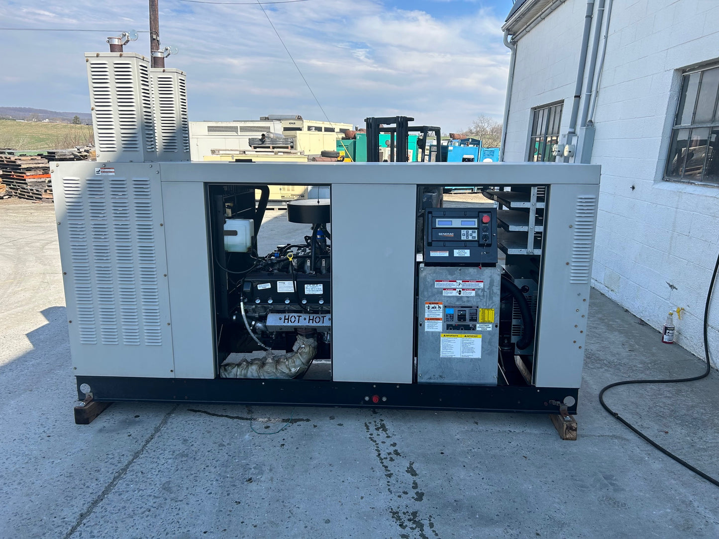 100KW Generac ST1006 NG/LP Generator 1ph 120/240V 89Hrs 2010