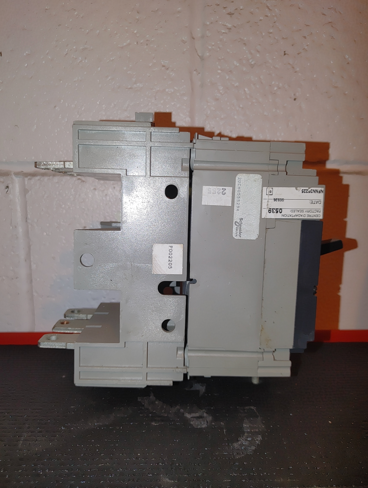 MERLIN GERIN, NSF250 N, 225A (S6LLST1303)(S6LLST1303)