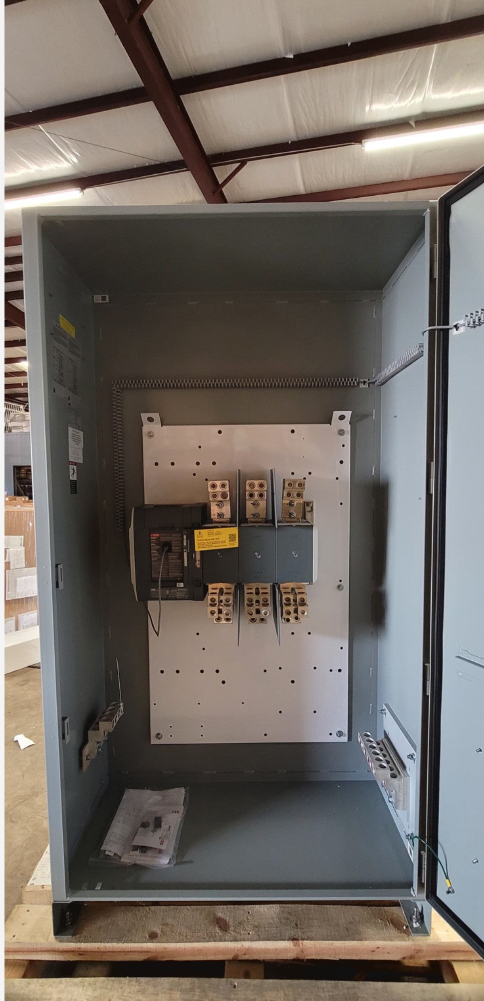 NEW ABB Zenith ZTG 1200A ATS Automatic Transfer Switch 480V 3PH SLD Neutral NEMA 3R