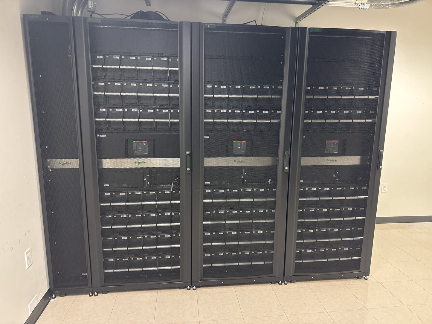 250/500KW Symmetra PX UPS 500kVA 480/480 Volt