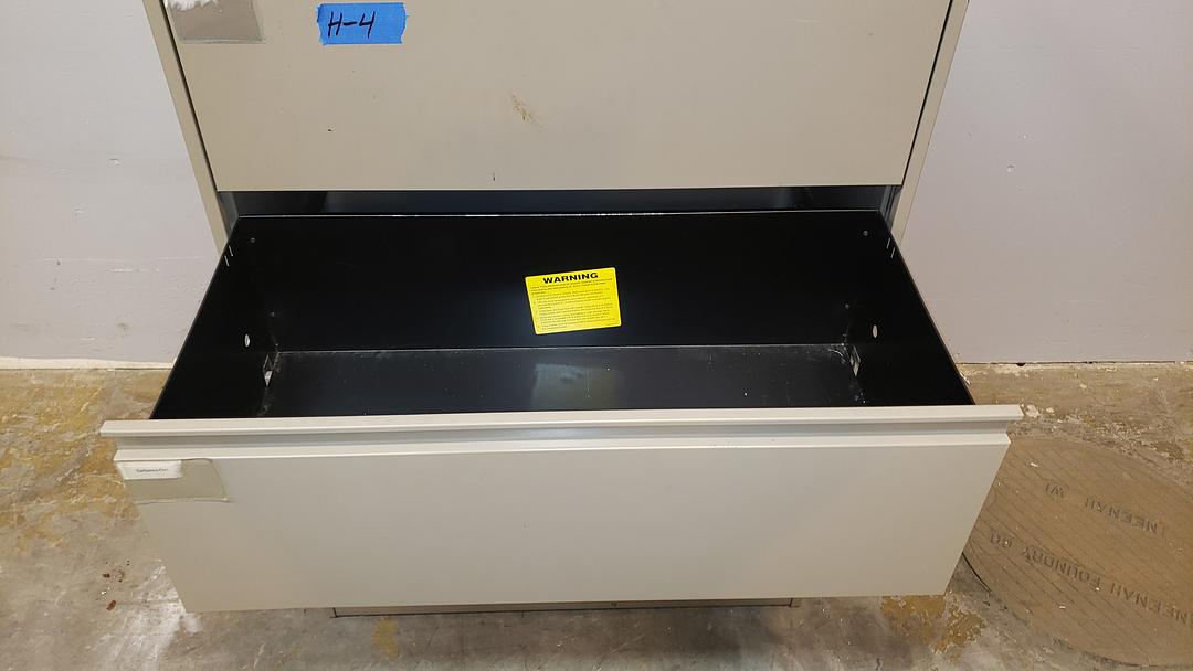 Metal Filing Cabinet 4 Tier(S6LLST8780)