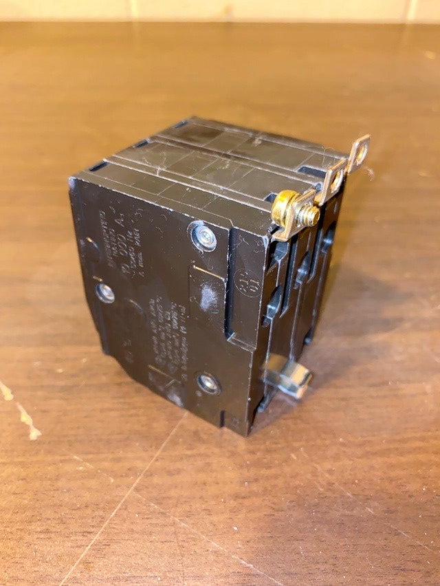 3 Pole Square D 30A Circuit Breaker(S6LLST1495)