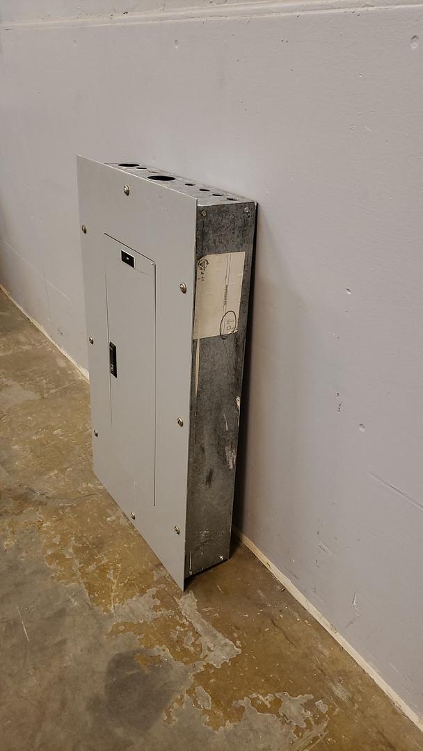 Cutler-Hammer PRL1 100A 120/208V 3PH Panelboard LOADED w/ 30+ Bolt-On Breakers (S6LLST9754)