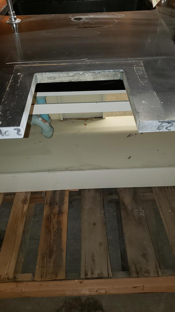 62" Kewaunee Black Epoxy Sink Bundle w/ Missing Door(S6LLST7309)