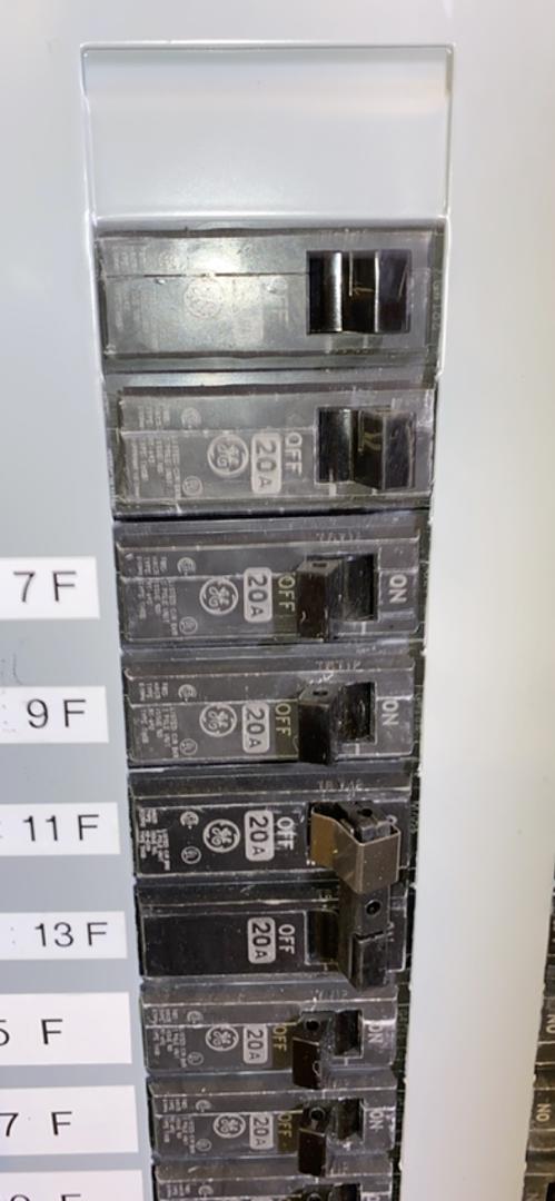 225A GE Panelboard 208/120v Loaded(S6LLST4079)