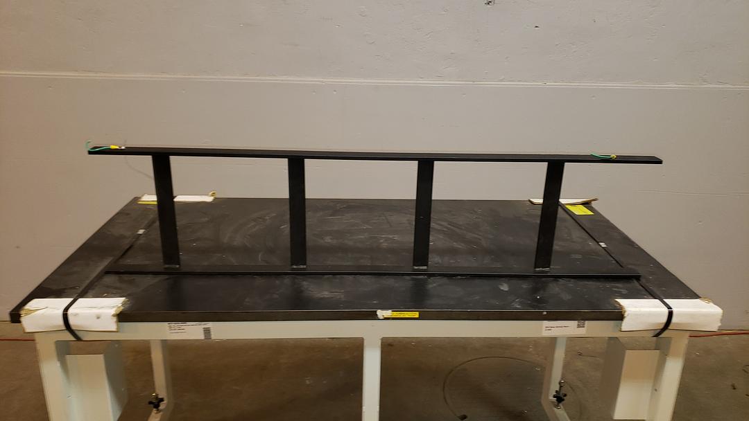 Lot of 4 4' Ladder Racking pieces(S6LLST11113)