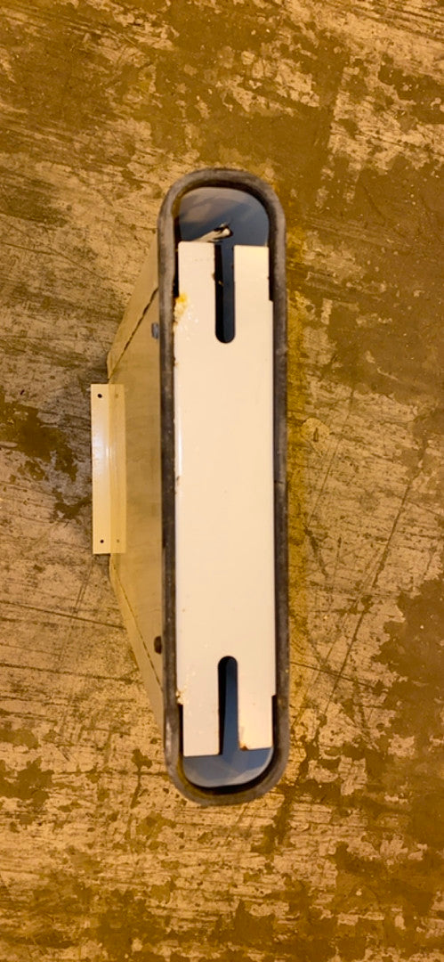 10x4x18" White Metal Reagent Posts Casework Shelving Pedestals(S6LLST2889)