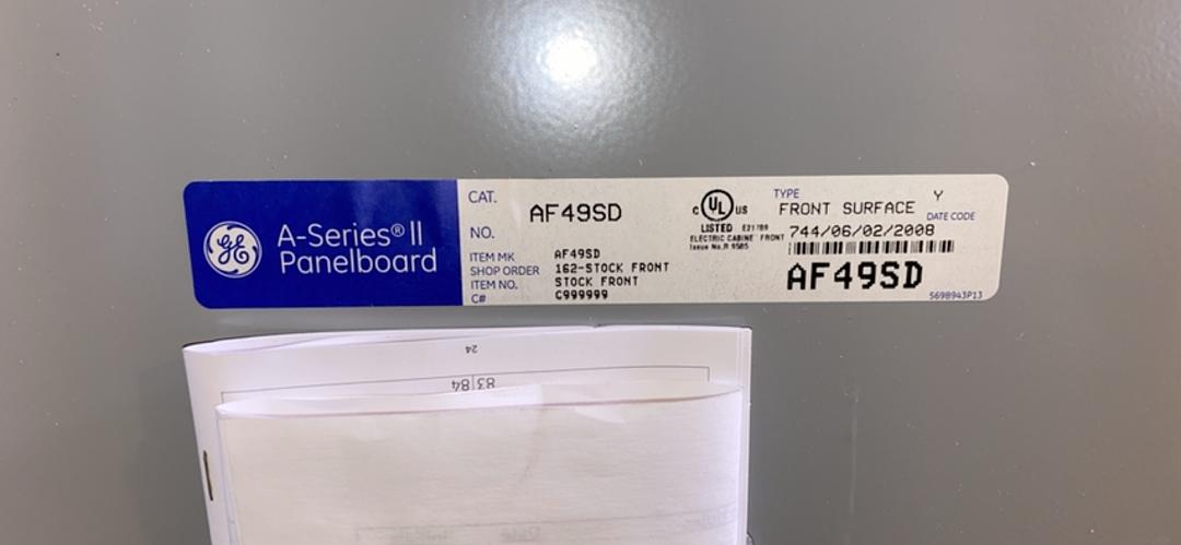 225A GE Panelboard w/ Main 208/120 Loaded(S6LLST4091)