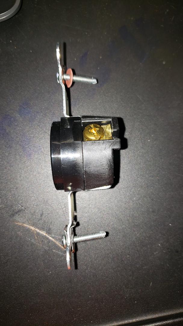 Lot of 8 Hubbell HBL4560CN Twist Lock Receptacle 15A 250V 3-Wire 2-Pole(S6LLST8676)