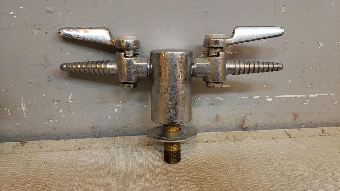 Box of Metal Gas Nozzles(S6LLST10778)