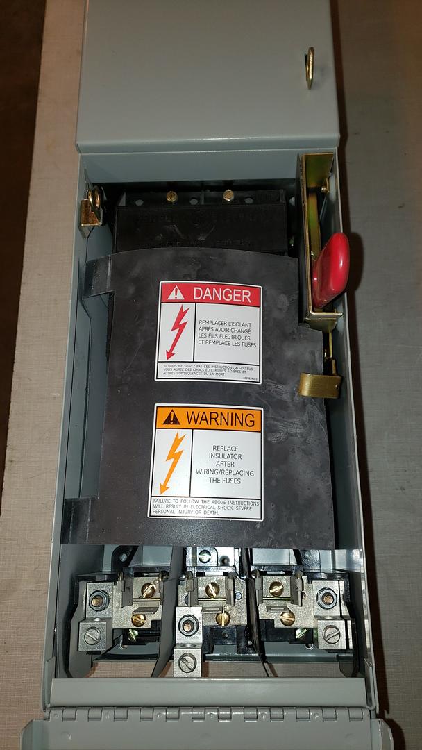 GE SPECTRA 60A FUSIBLE SWITCH ADS36060HS(S6LLST10043)