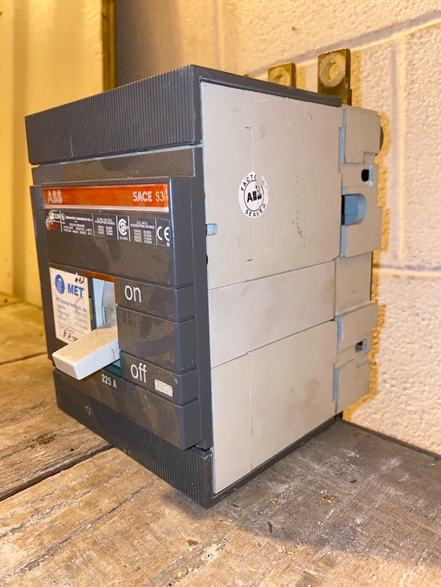 ABB SACE S3 225A Circuit Breaker L4873(S6LLST1305)
