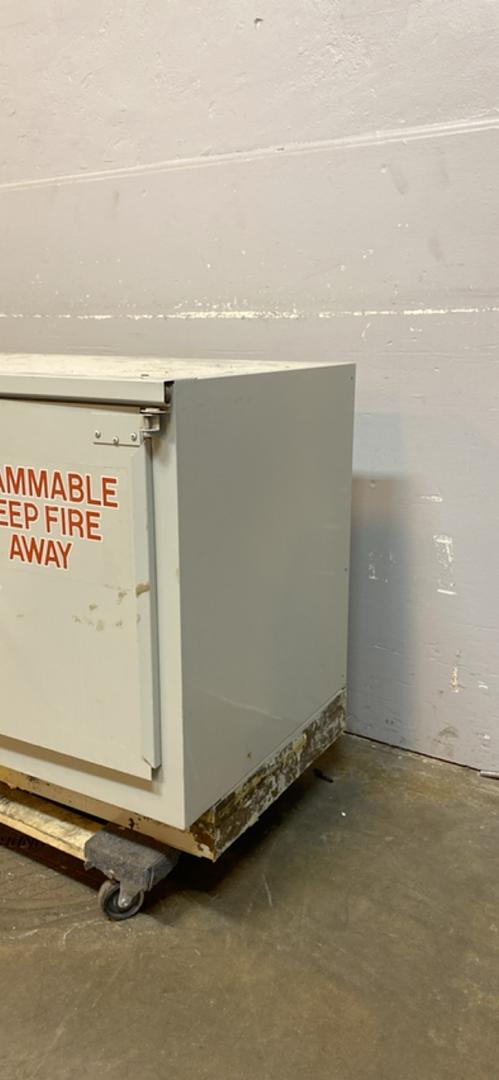 36x24x28 Flammable Fire Proof Cabinet(S6LLST6509)