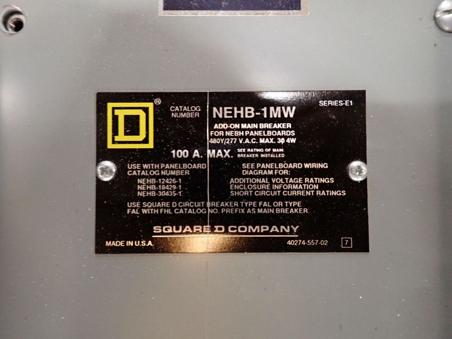125A Square D NEHB Panelboard NEHB-30435-1 480Y/277V 3PH w/ Circuit Breakers & Main