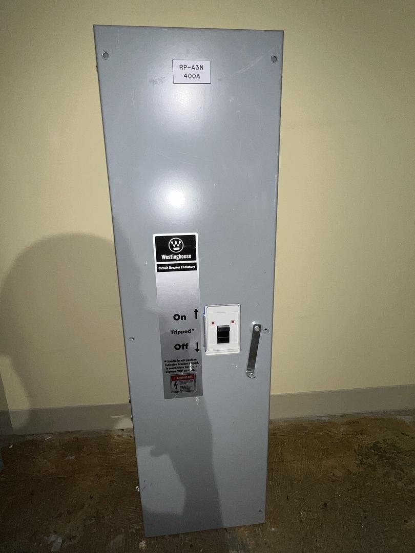 400A Breaker Disconnect CAT DK3400 in Enclosure (SKU: 13303)(S6LLST13303)