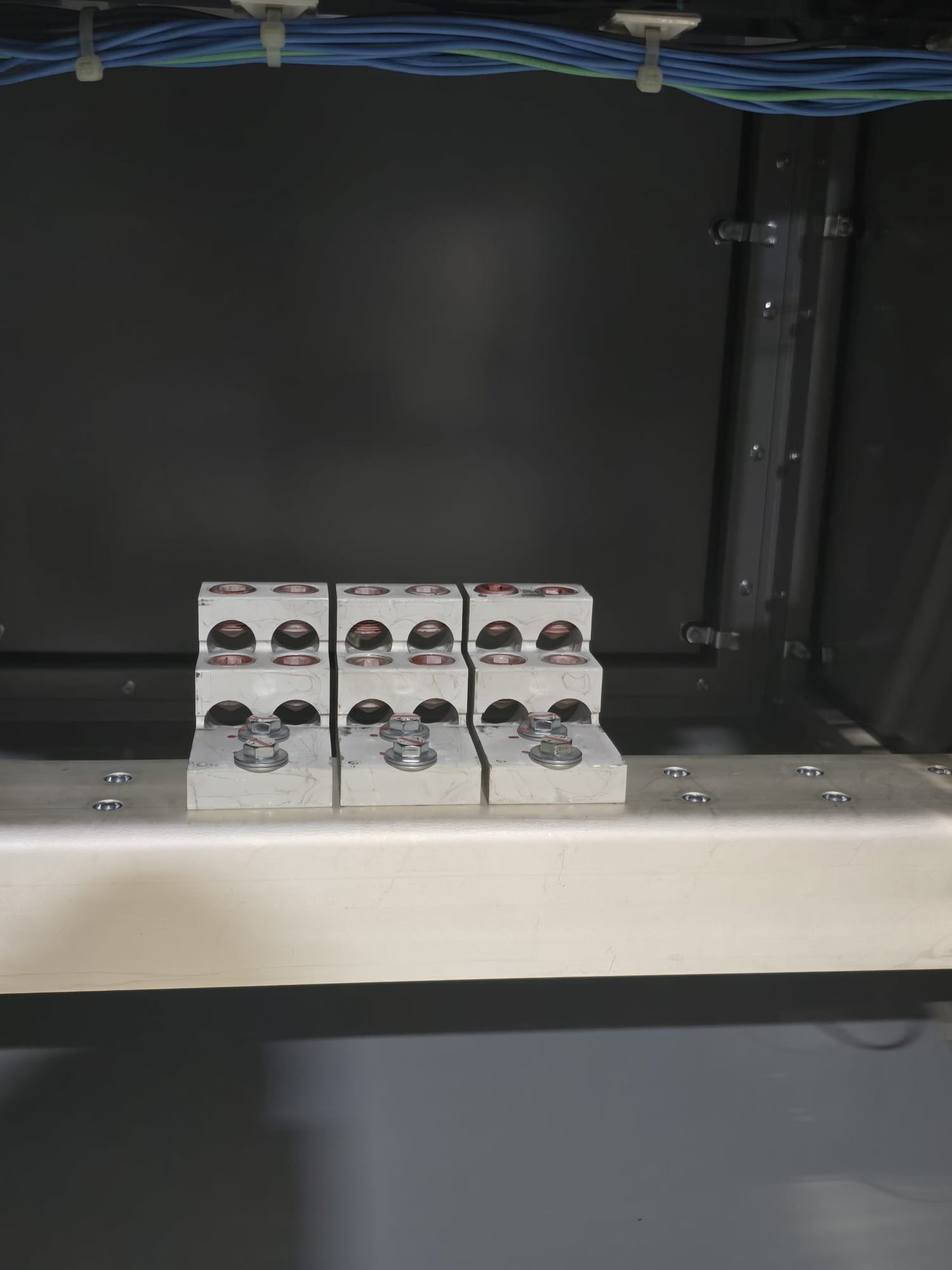 NEW ABB Zenith ZTG 1600A ATS Automatic Transfer Switch 480V 3PH SLD Neutral NEMA 3R
