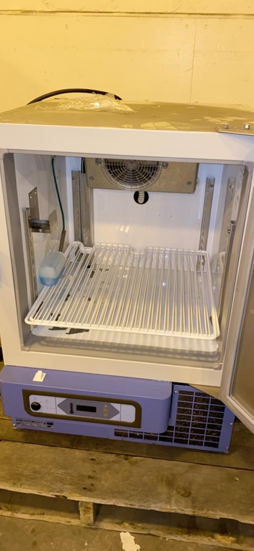 Thermo Scientific Undercounter Lab Refrigerator REL