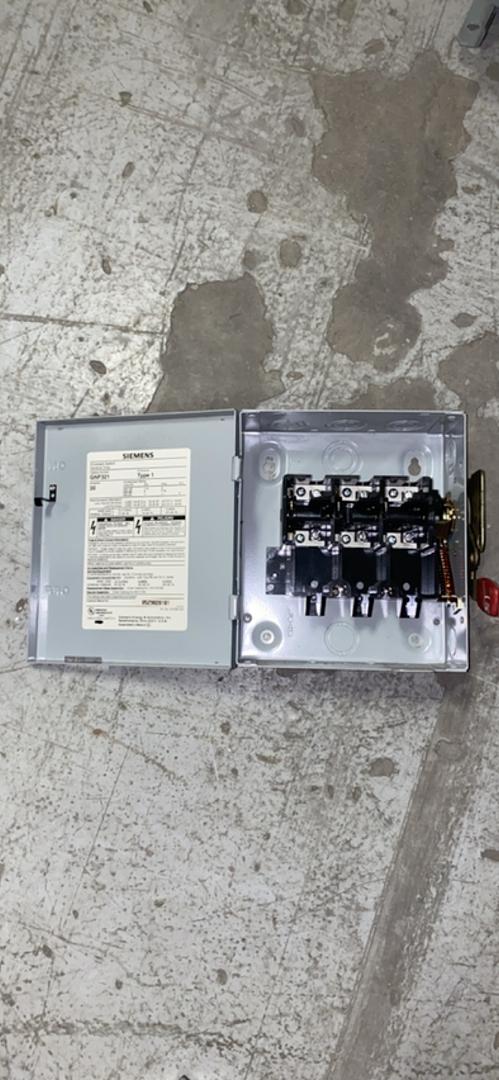 Lot of 3 Siemens 30A General Duty Enclosed Switch(S6LLST4397)