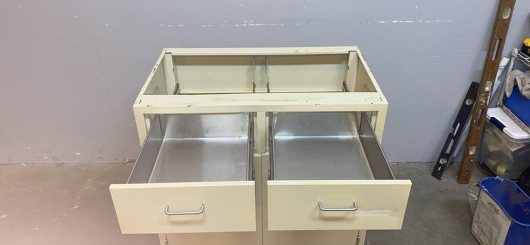 36x22x36" Jamestown Metal Casework Door/Drawer Combo(S6LLST4980)