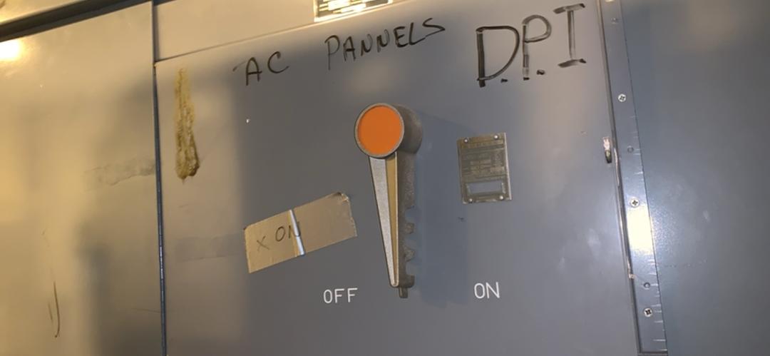 FEDERAL PACIFIC QMQB4036 400 Amp Switch(S6LLST6846)