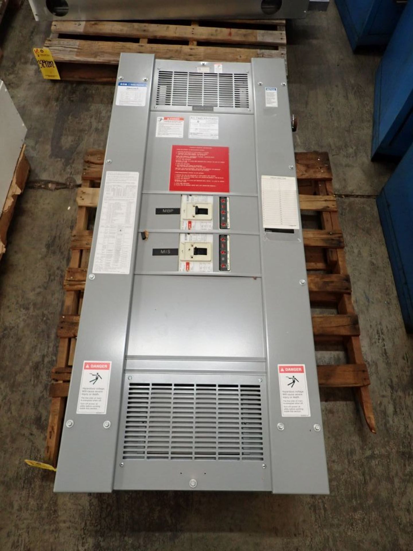 Eaton/Cutler Hammer MBP Pow-R-Line 400A Panelboard 480Y/277V Maintenance Bypass