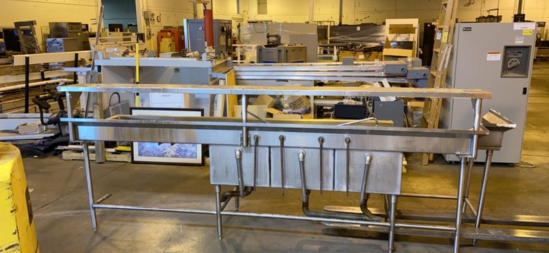 141x33x43� Stainless 3 Basin Cafeteria Sink(S6LLST6170)