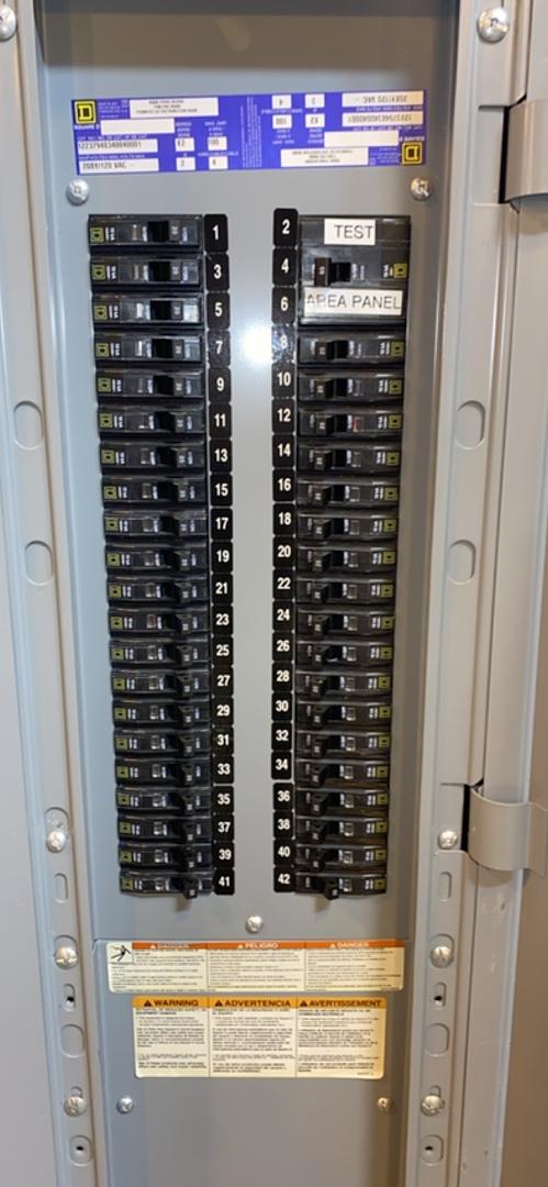 100A Square D 208/120v Breaker Panelboard Loaded w/ Main(S6LLST5181)