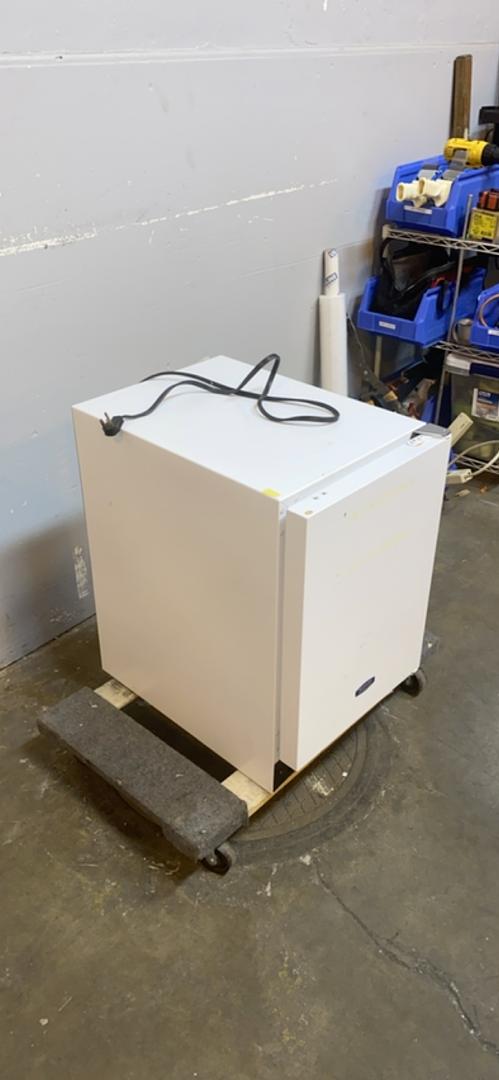 Under Counter Lab Freezer Marvel 15AF0001 Tested-5(S6LLST5857)