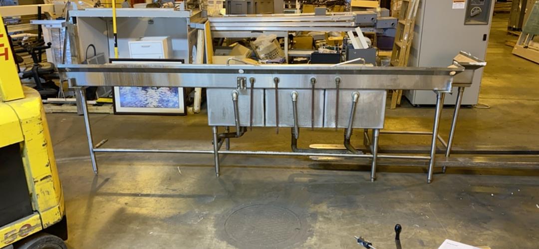 141x33x43� Stainless 3 Basin Cafeteria Sink(S6LLST6170)